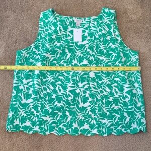 J Crew Green and White Leaf Print Tank Top Open Back Scallop Detail